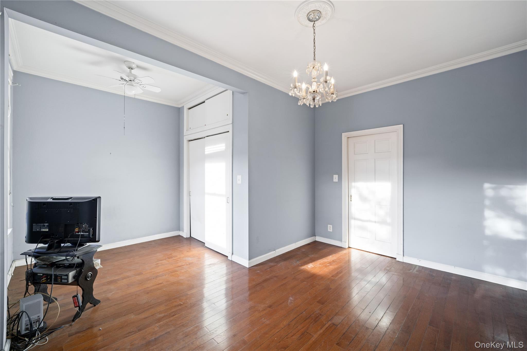 Single Family Diamond Street  Brooklyn, NY 11222, MLS-1057859-13