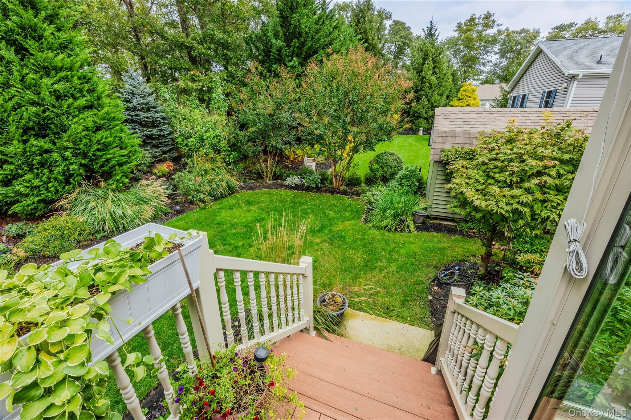 Single Family Old Country Road  Suffolk County, NY 11901, MLS-1057866-36