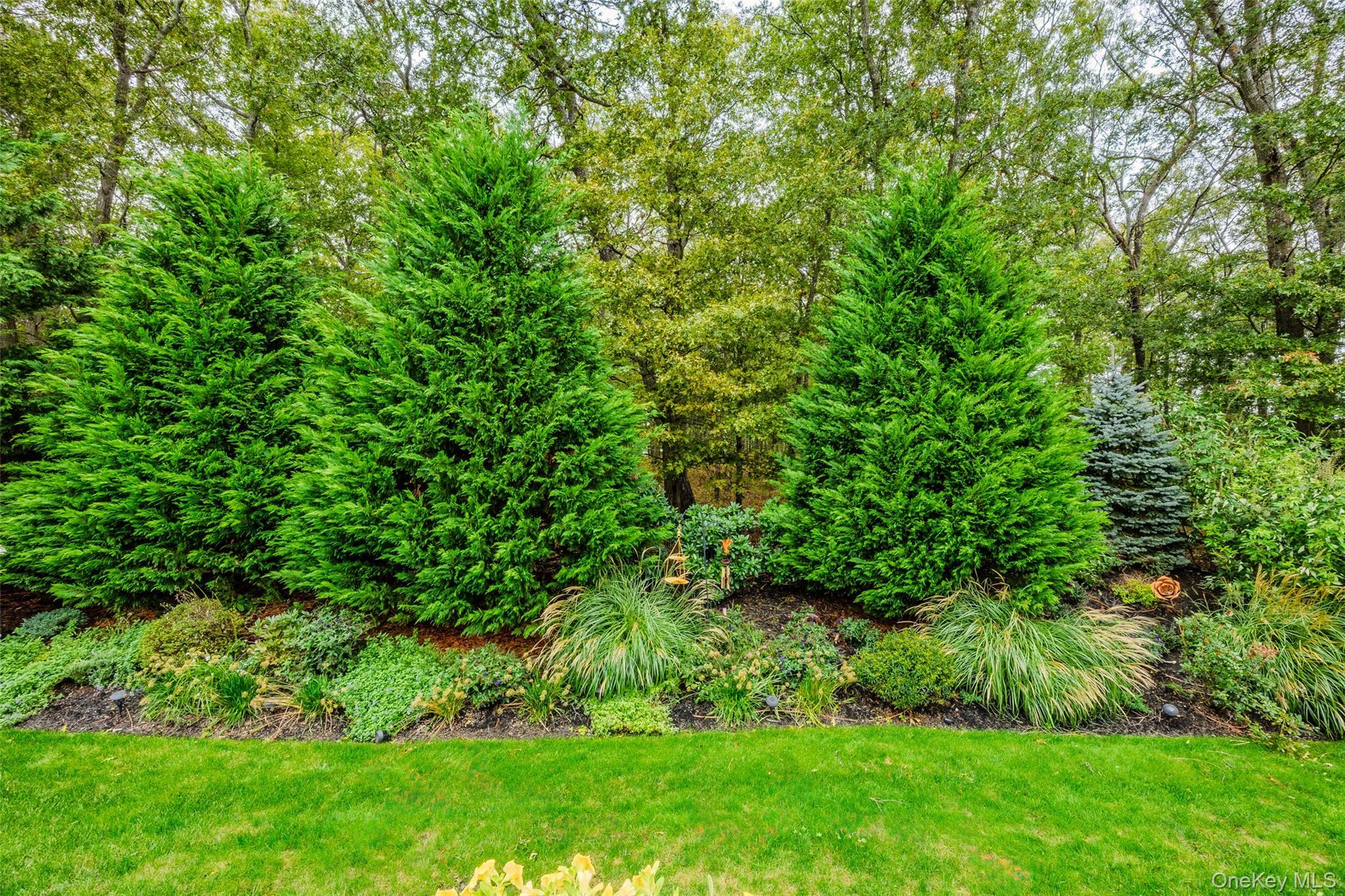 Single Family Old Country Road  Suffolk County, NY 11901, MLS-1057866-37
