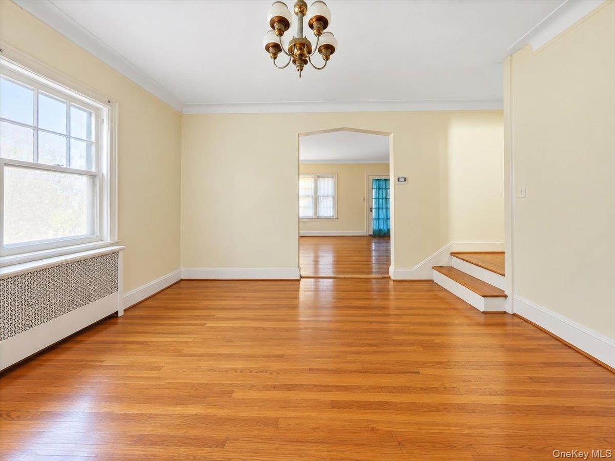 Single Family Morgan Avenue  Bronx, NY 10469, MLS-1057871-11