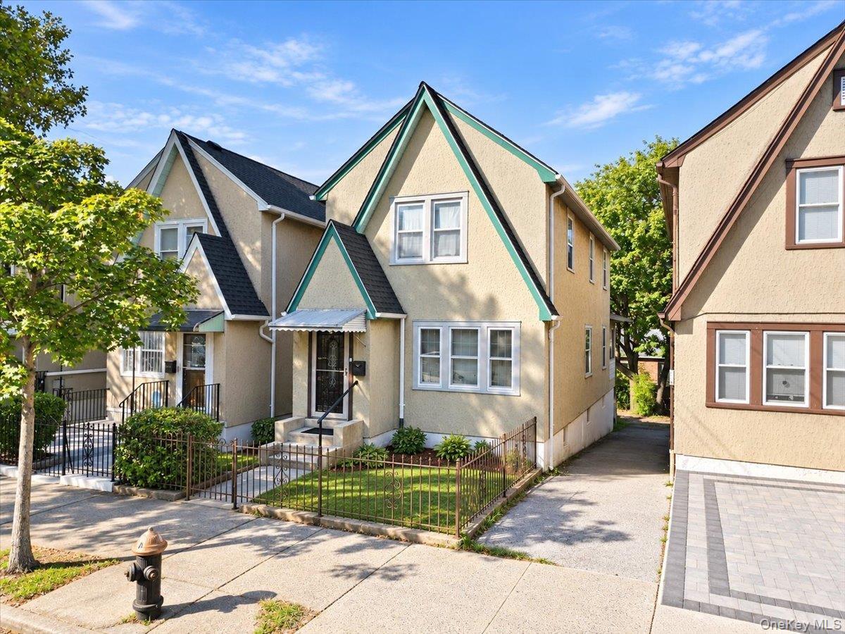 Single Family Morgan Avenue  Bronx, NY 10469, MLS-1057871-2