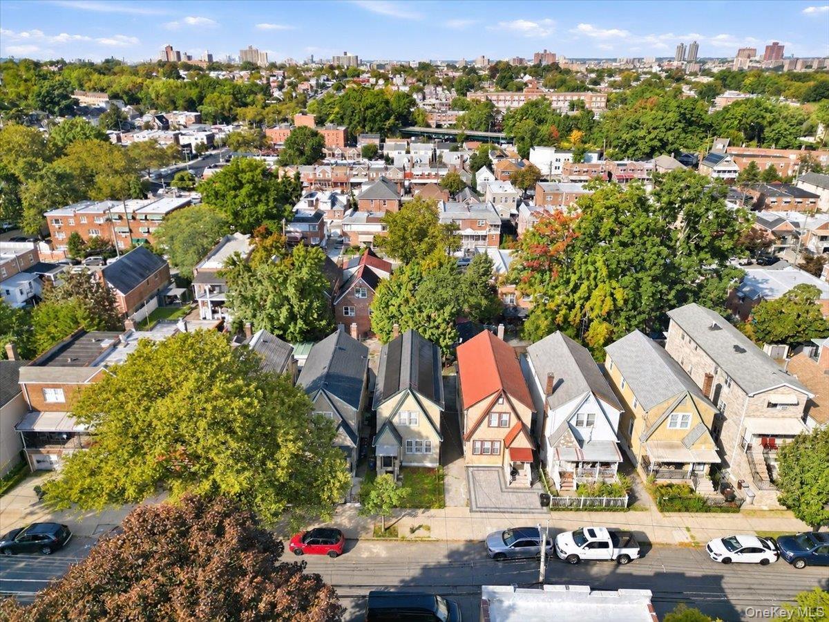 Single Family Morgan Avenue  Bronx, NY 10469, MLS-1057871-24