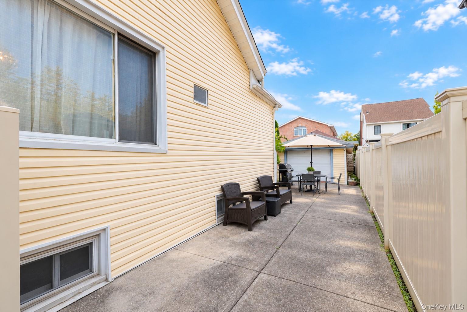 Single Family 12th Avenue Queens, NY 11357, MLS-1057875-18