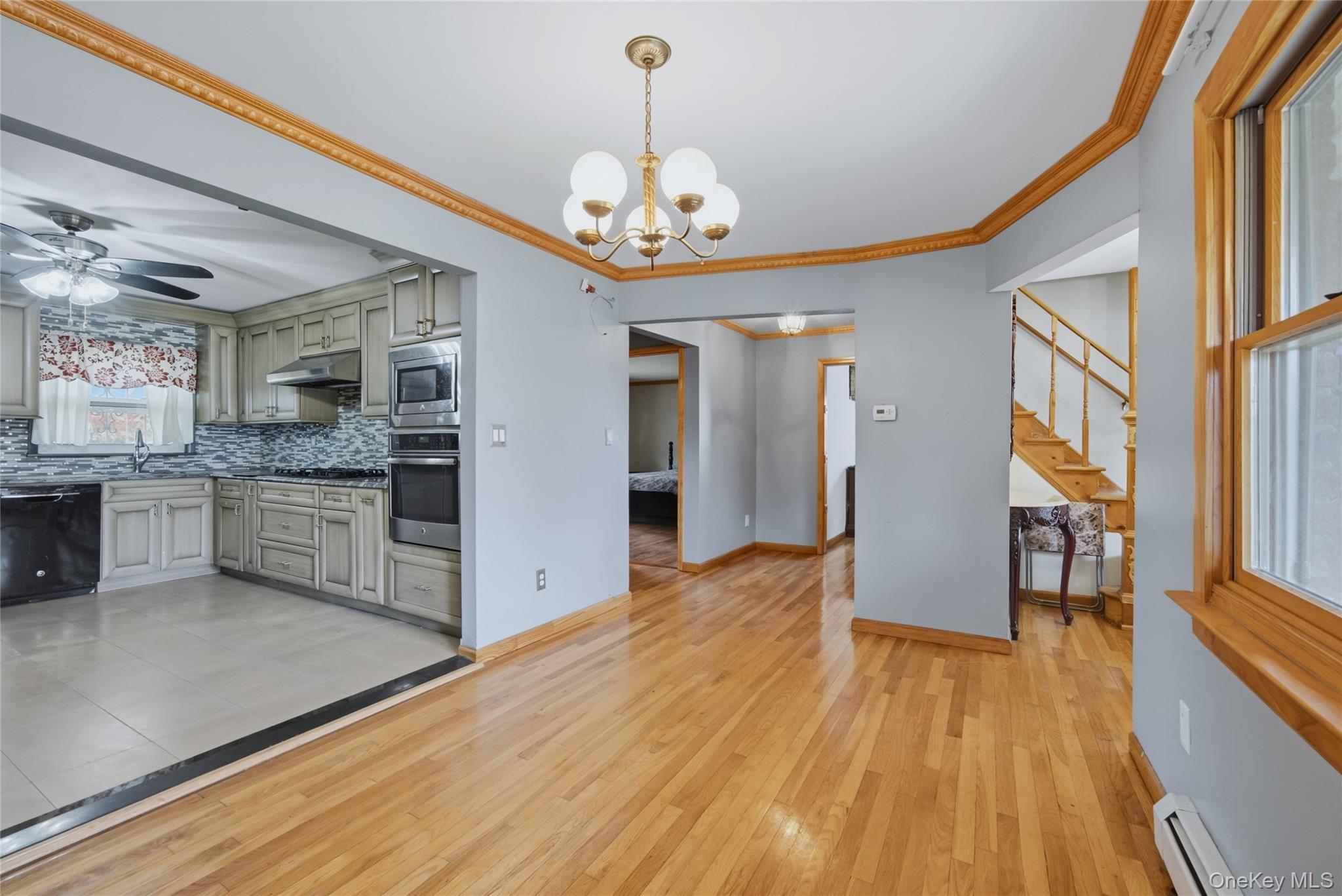 Single Family 194th Street  Queens, NY 11412, MLS-1057897-12