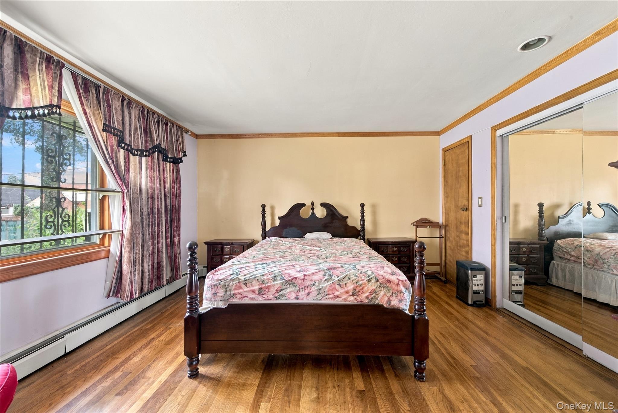 Single Family 194th Street  Queens, NY 11412, MLS-1057897-17