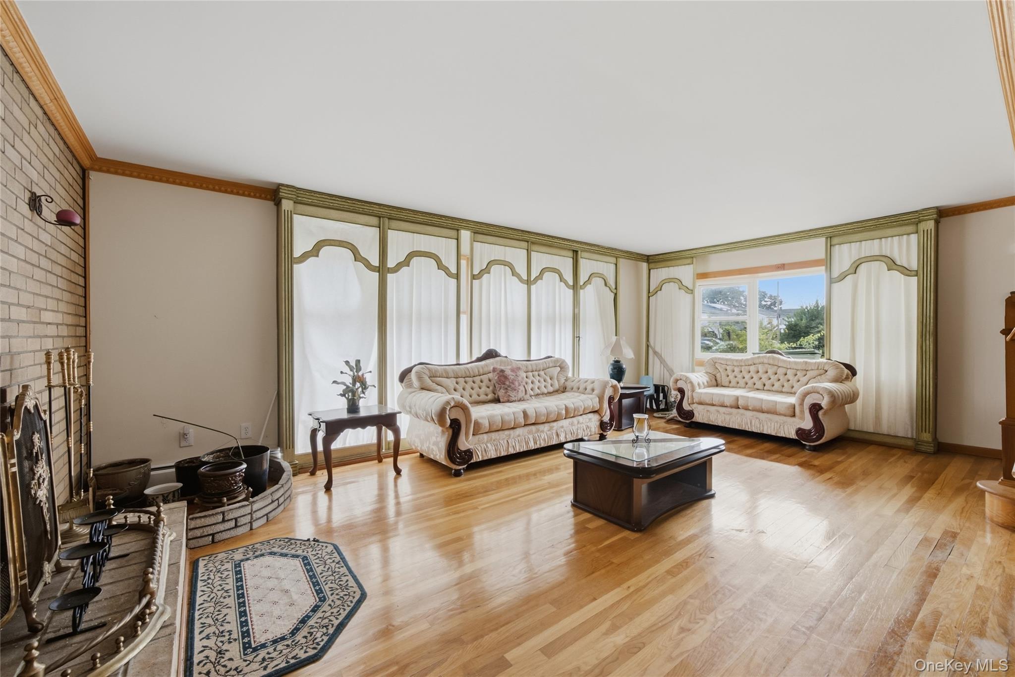 Single Family 194th Street  Queens, NY 11412, MLS-1057897-8