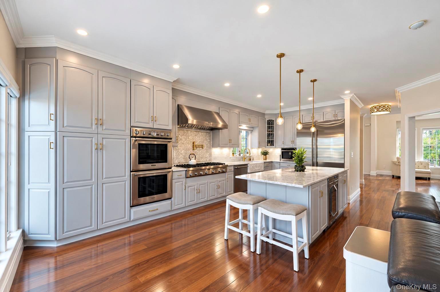 Single Family 19th Avenue  Queens, NY 11357, MLS-1057939-11