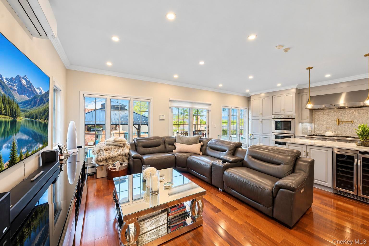Single Family 19th Avenue  Queens, NY 11357, MLS-1057939-14