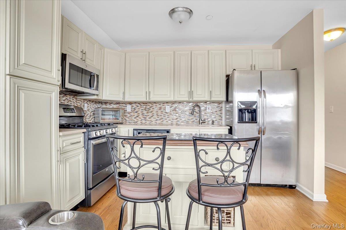 Single Family 163rd Drive Queens, NY 11414, MLS-1057948-25
