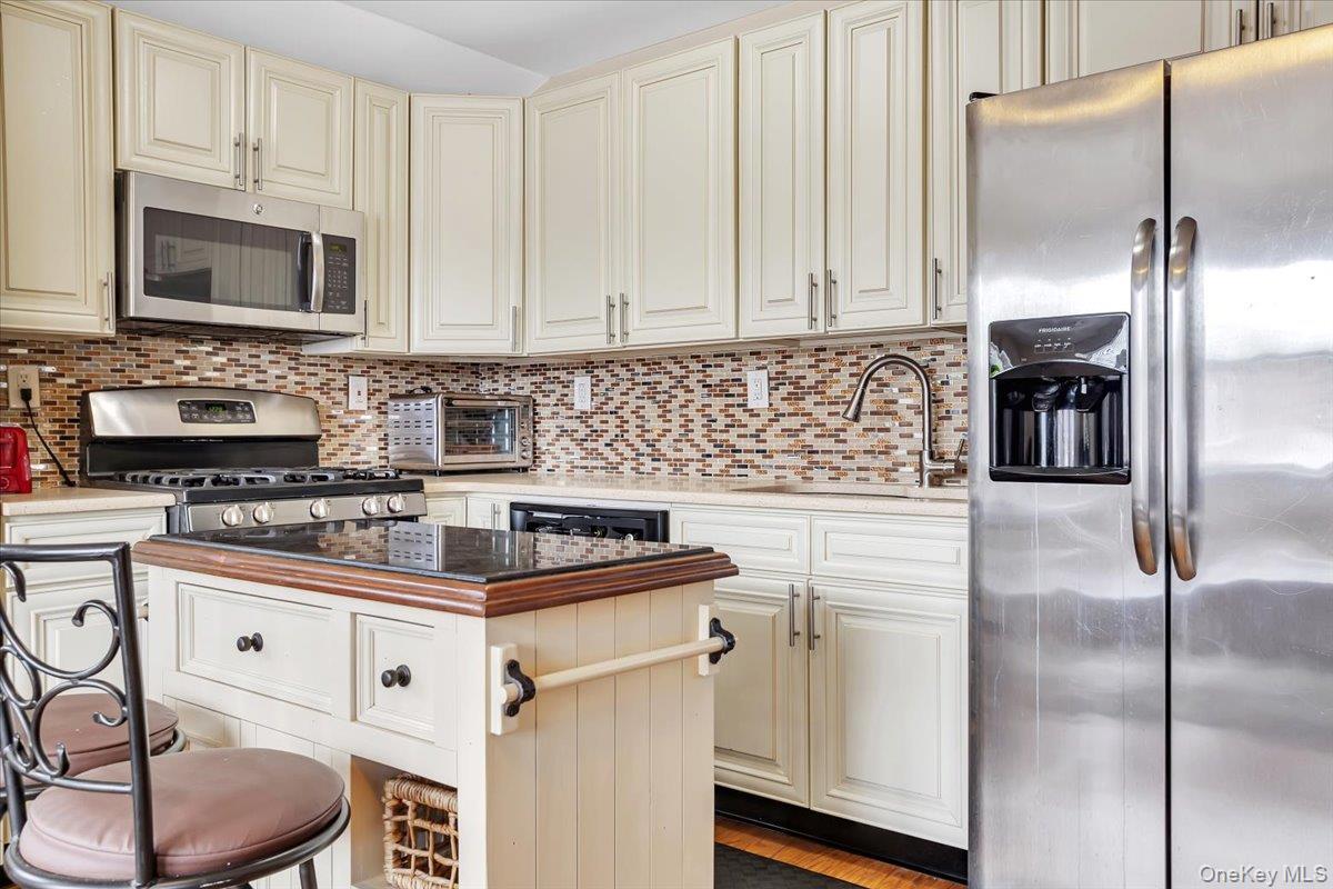 Single Family 163rd Drive Queens, NY 11414, MLS-1057948-26