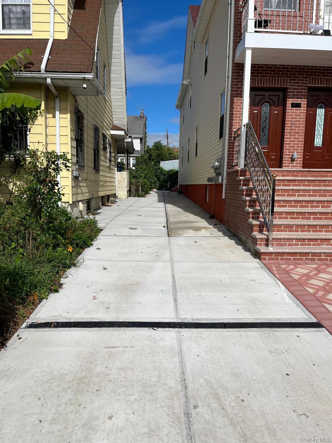 Single Family Chapin Court  Queens, NY 11432, MLS-1057953-22