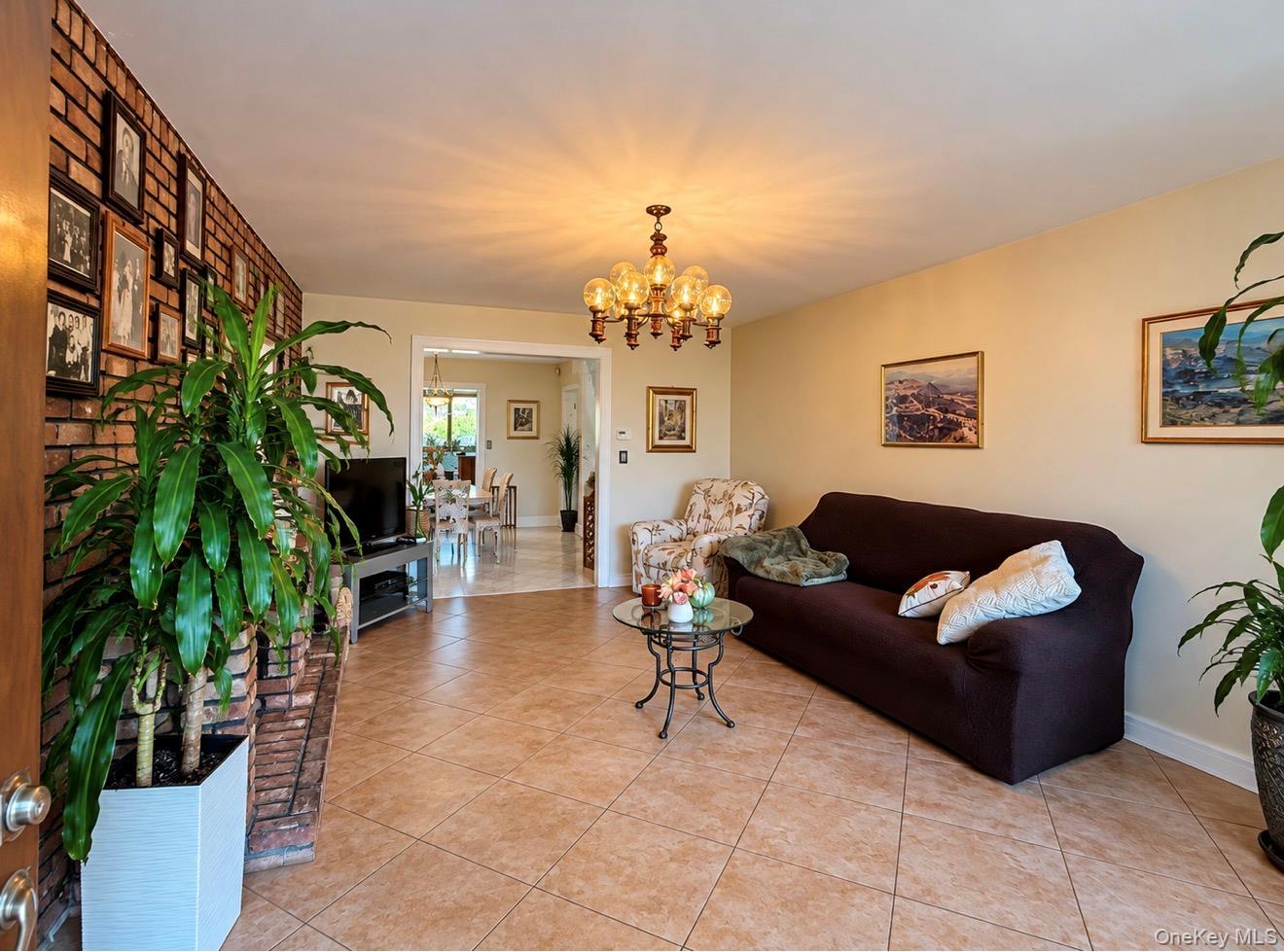 Single Family 64th Place  Queens, NY 11385, MLS-1057959-3