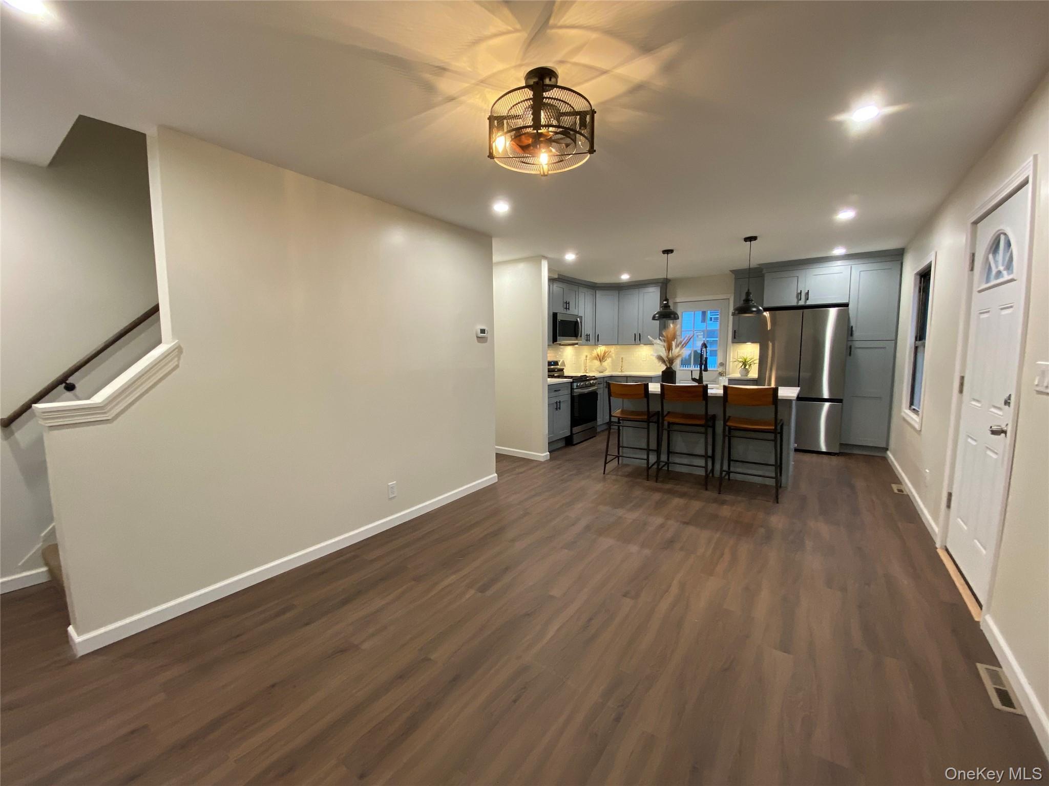 Single Family Evers Court Out Of Area, NY 06610, MLS-1057966-11