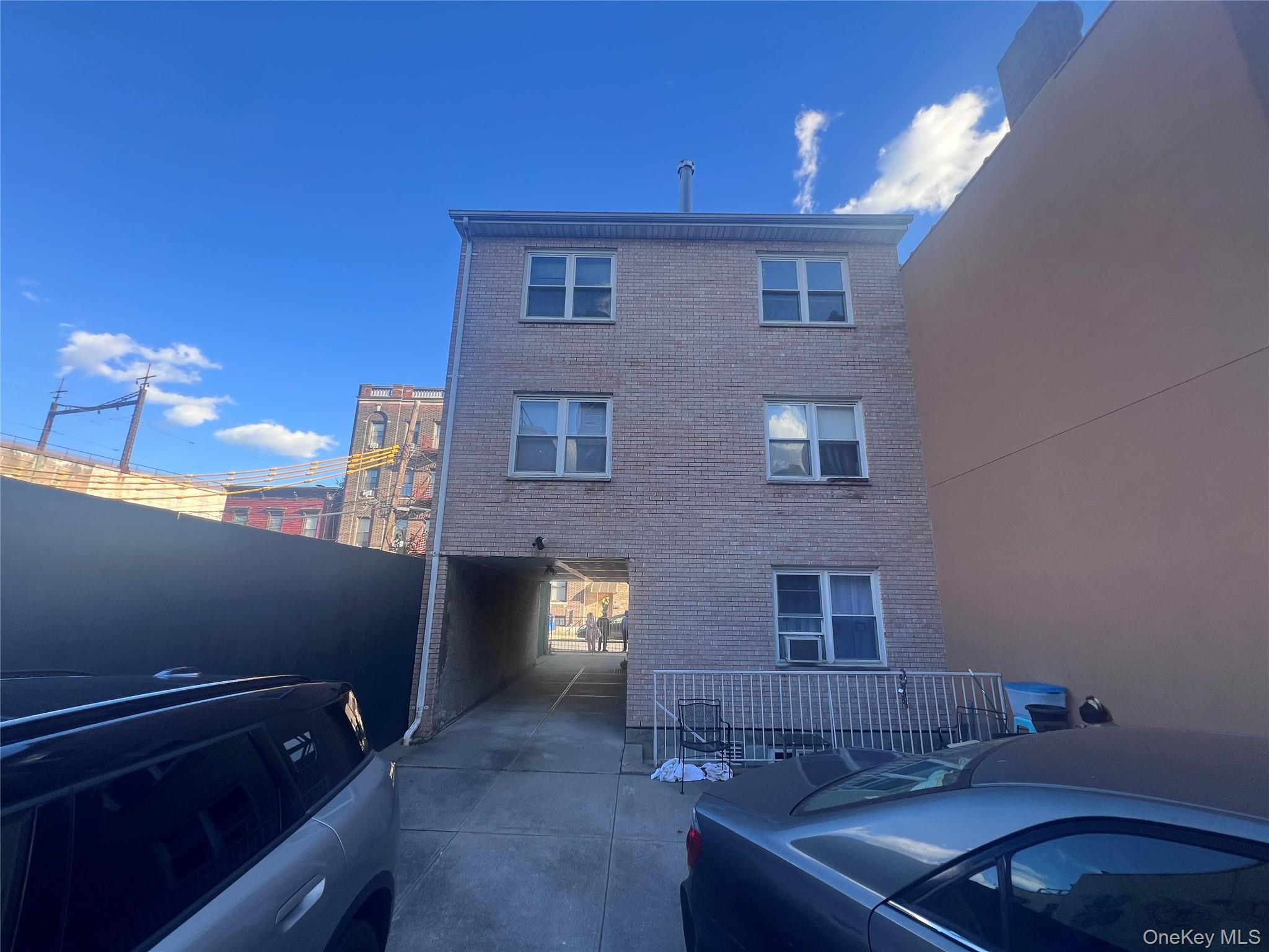 Single Family 32nd Street Queens, NY 11105, MLS-1058037-7