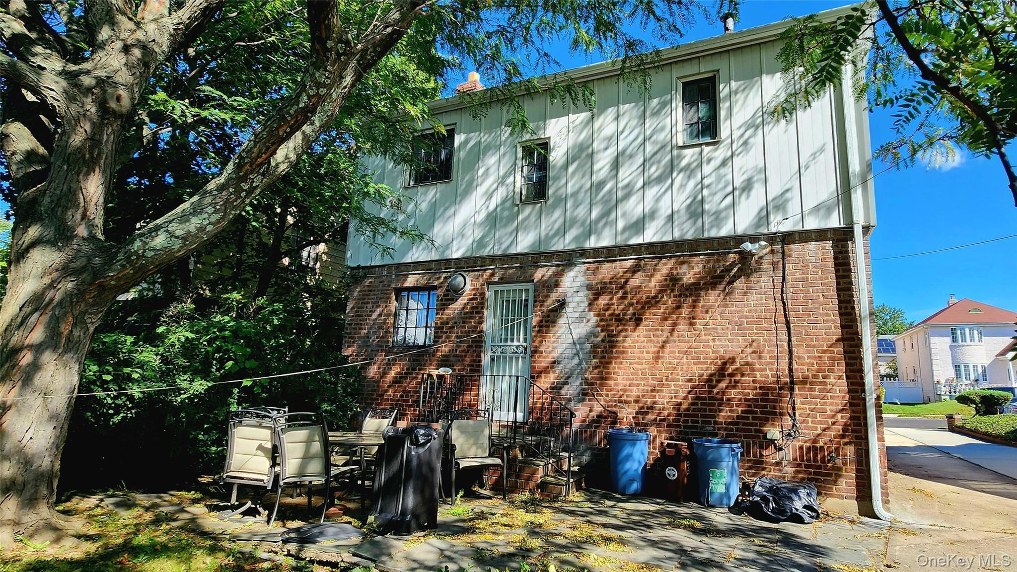 Single Family 175th Street Queens, NY 11366, MLS-1058057-16