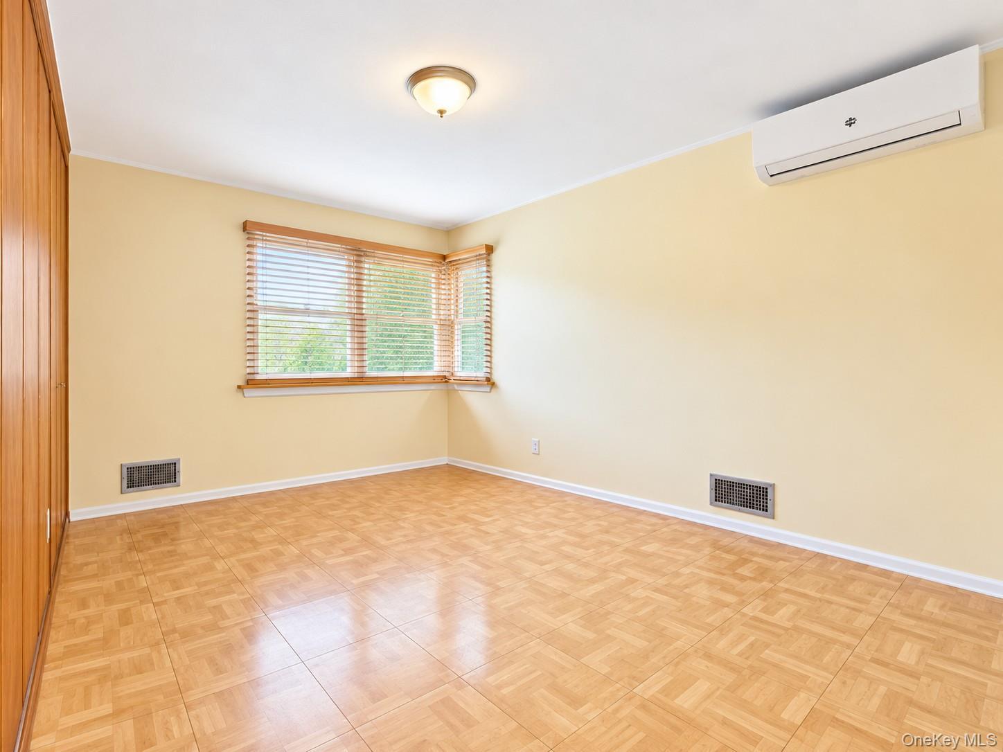Single Family Bell Boulevard Queens, NY 11364, MLS-1058059-12