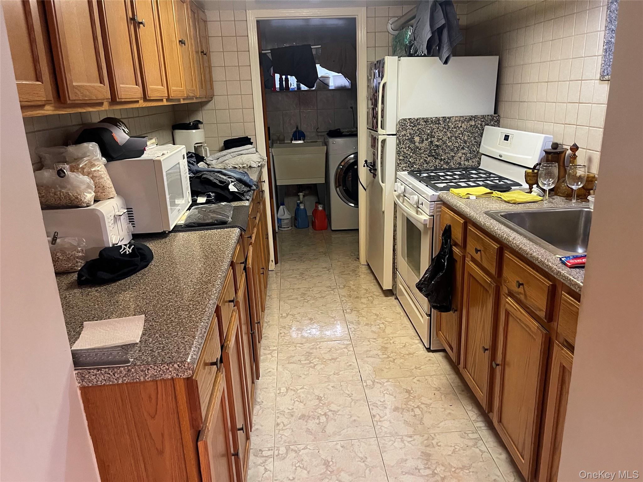 Single Family 76th Street Queens, NY 11385, MLS-1058081-20
