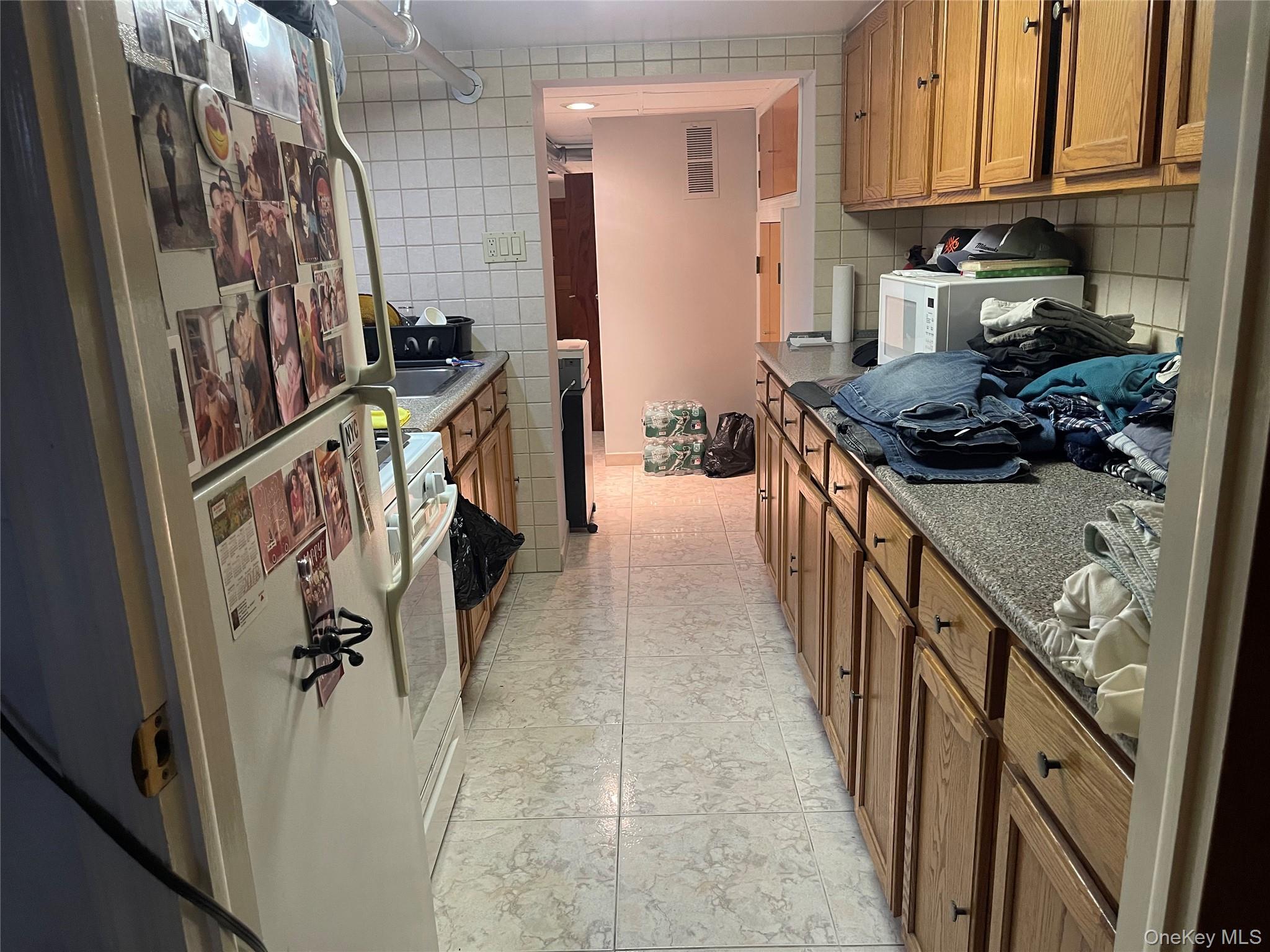 Single Family 76th Street Queens, NY 11385, MLS-1058081-22