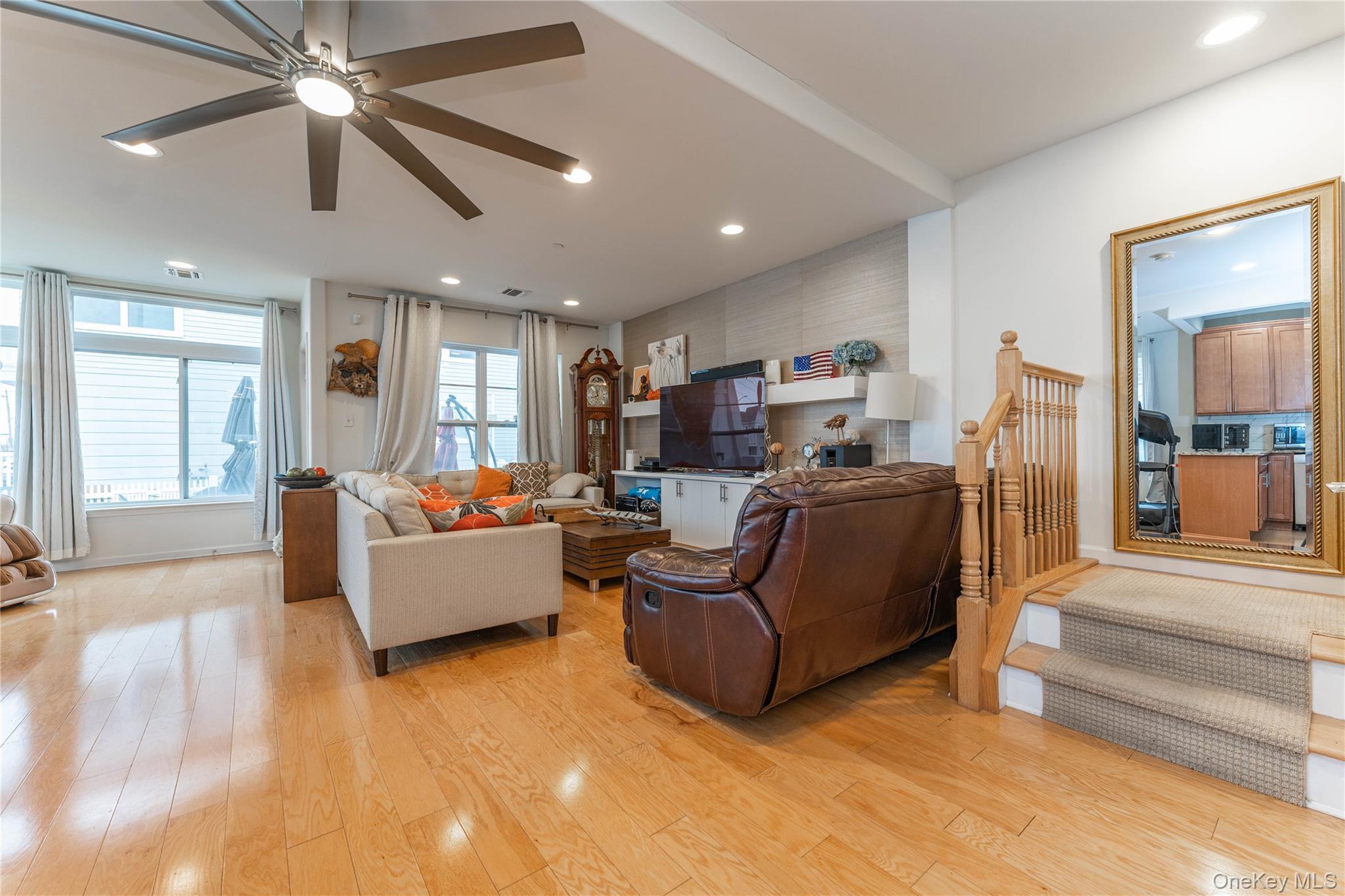 Single Family Compass Place Queens, NY 11692, MLS-1058087-3