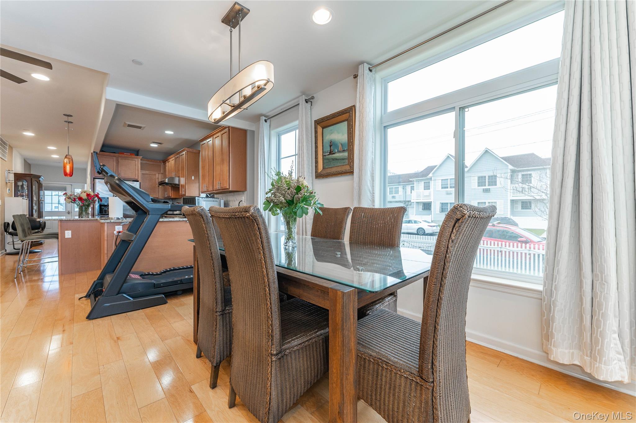 Single Family Compass Place Queens, NY 11692, MLS-1058087-5