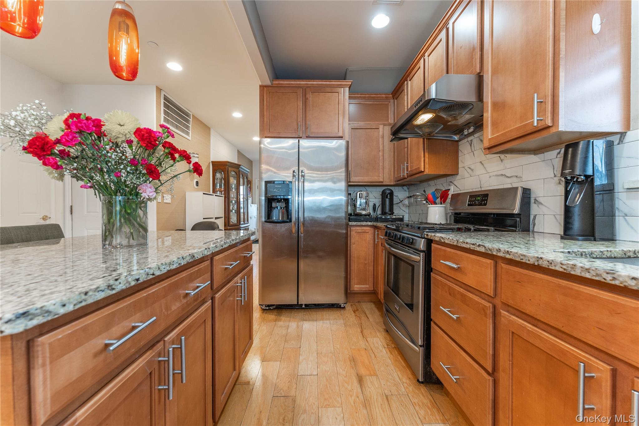 Single Family Compass Place Queens, NY 11692, MLS-1058087-8