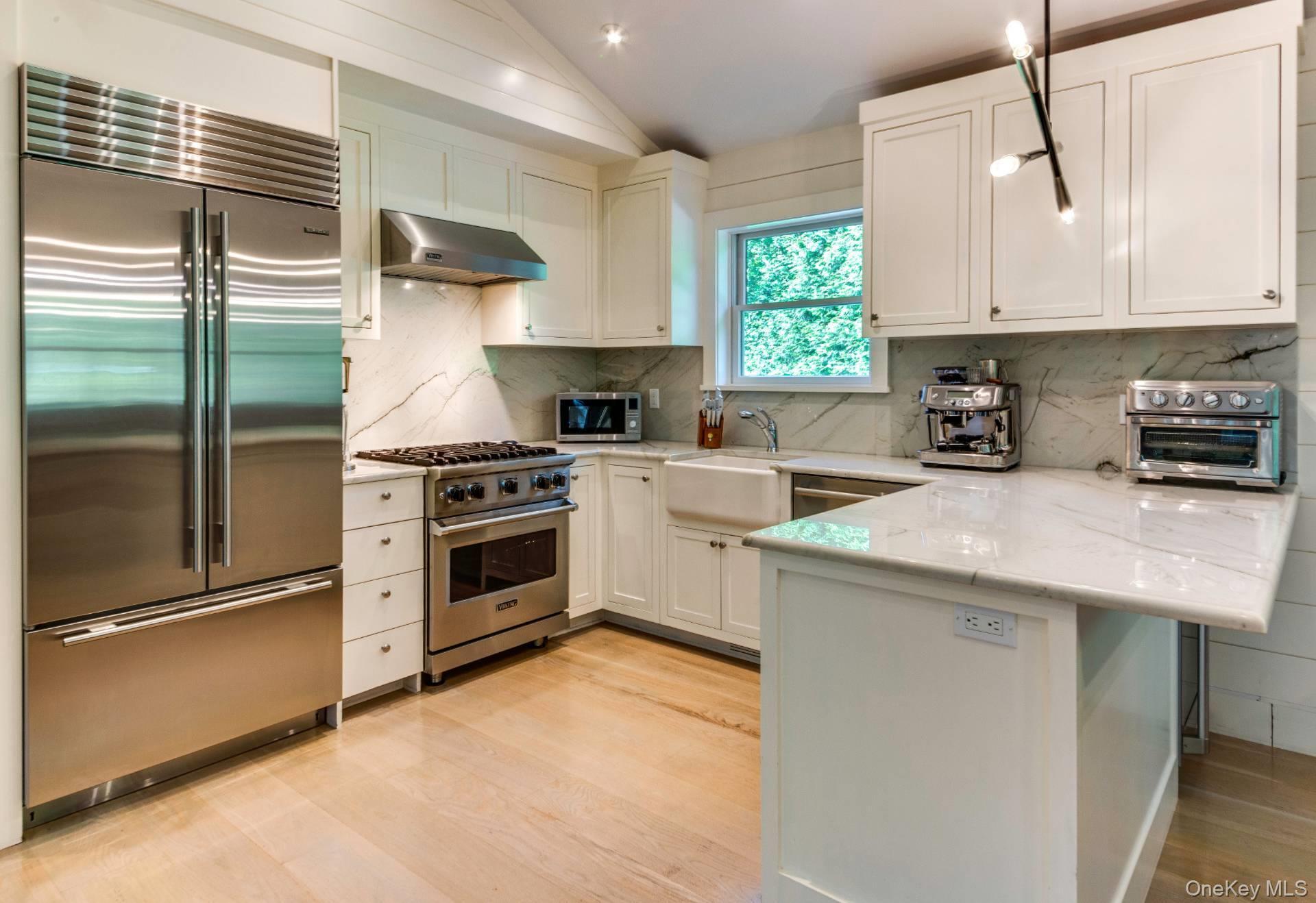 Single Family Crystal Drive Suffolk County, NY 11937, MLS-1058135-12