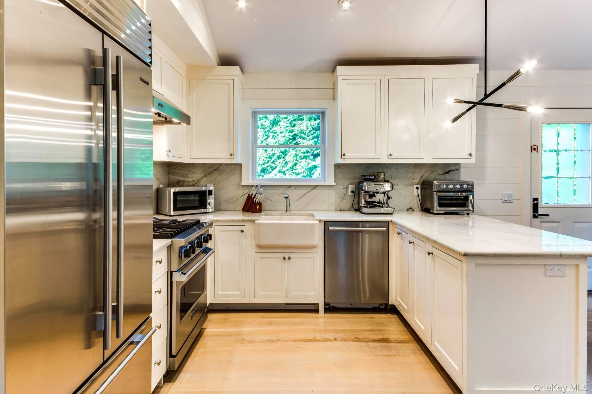 Single Family Crystal Drive Suffolk County, NY 11937, MLS-1058135-8