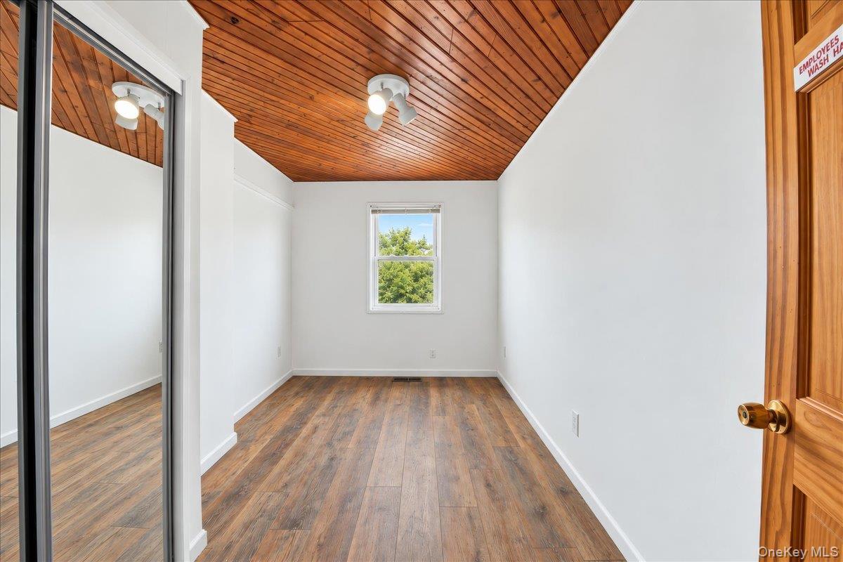 Single Family Radcliff Avenue  Bronx, NY 10462, MLS-1058223-14