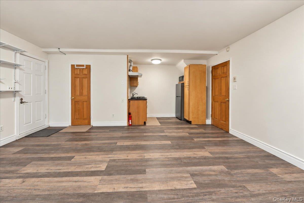 Single Family Radcliff Avenue  Bronx, NY 10462, MLS-1058223-15