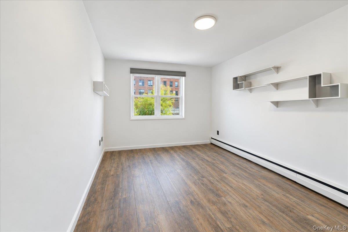 Single Family Radcliff Avenue  Bronx, NY 10462, MLS-1058223-7