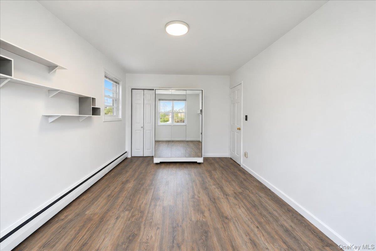 Single Family Radcliff Avenue  Bronx, NY 10462, MLS-1058223-8