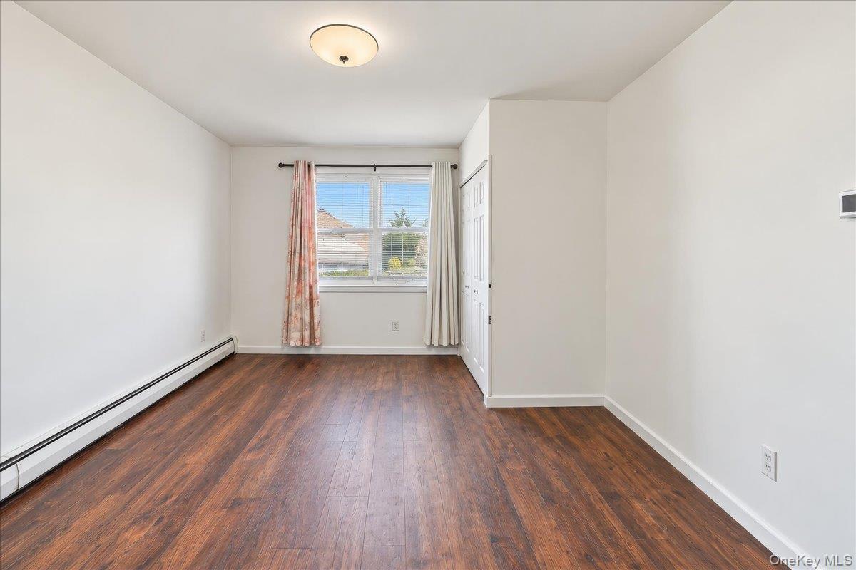 Single Family Radcliff Avenue  Bronx, NY 10462, MLS-1058223-9