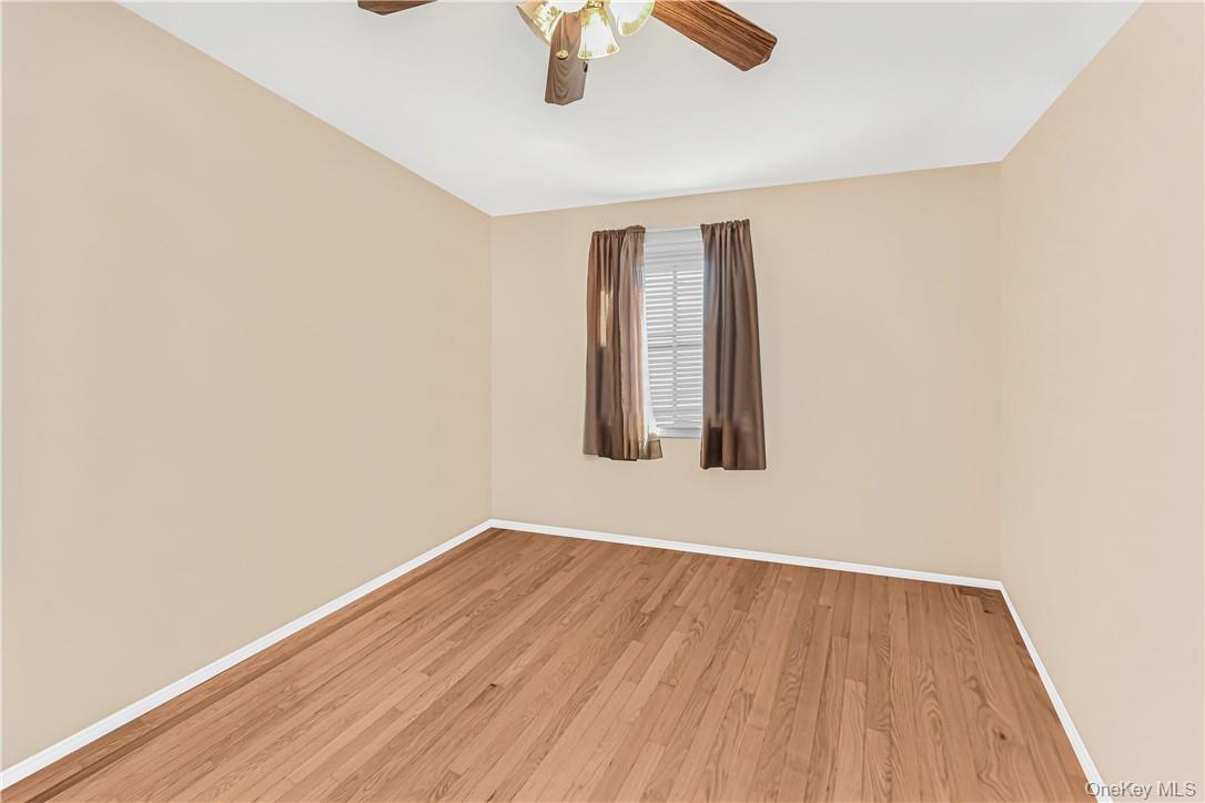 Single Family Balcom Avenue Bronx, NY 10465, MLS-1058253-13