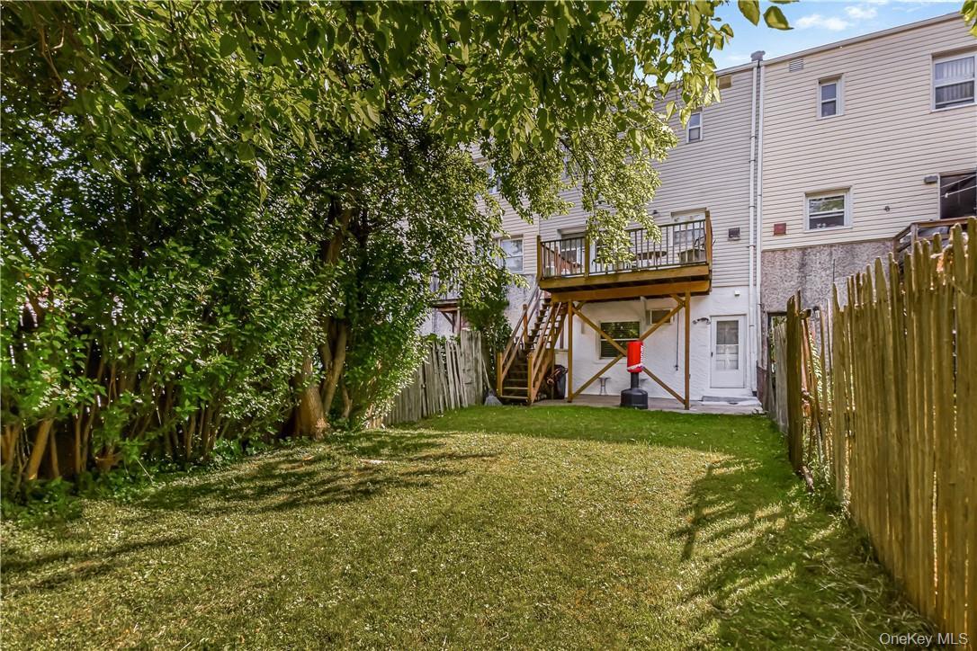 Single Family Balcom Avenue  Bronx, NY 10465, MLS-1058253-17