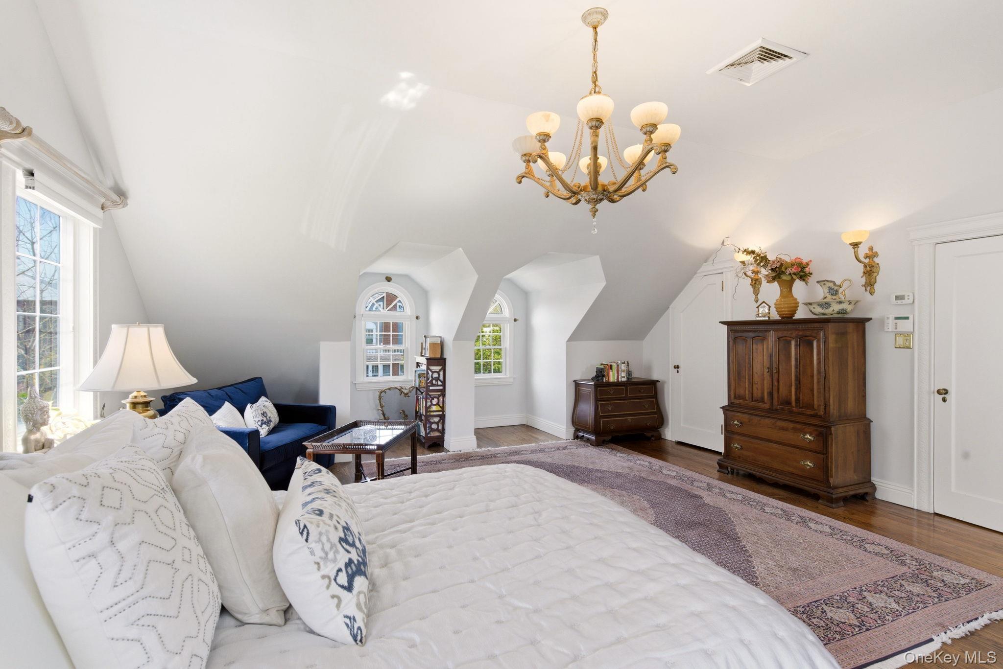 Single Family Burton Street Queens, NY 11357, MLS-1058258-37