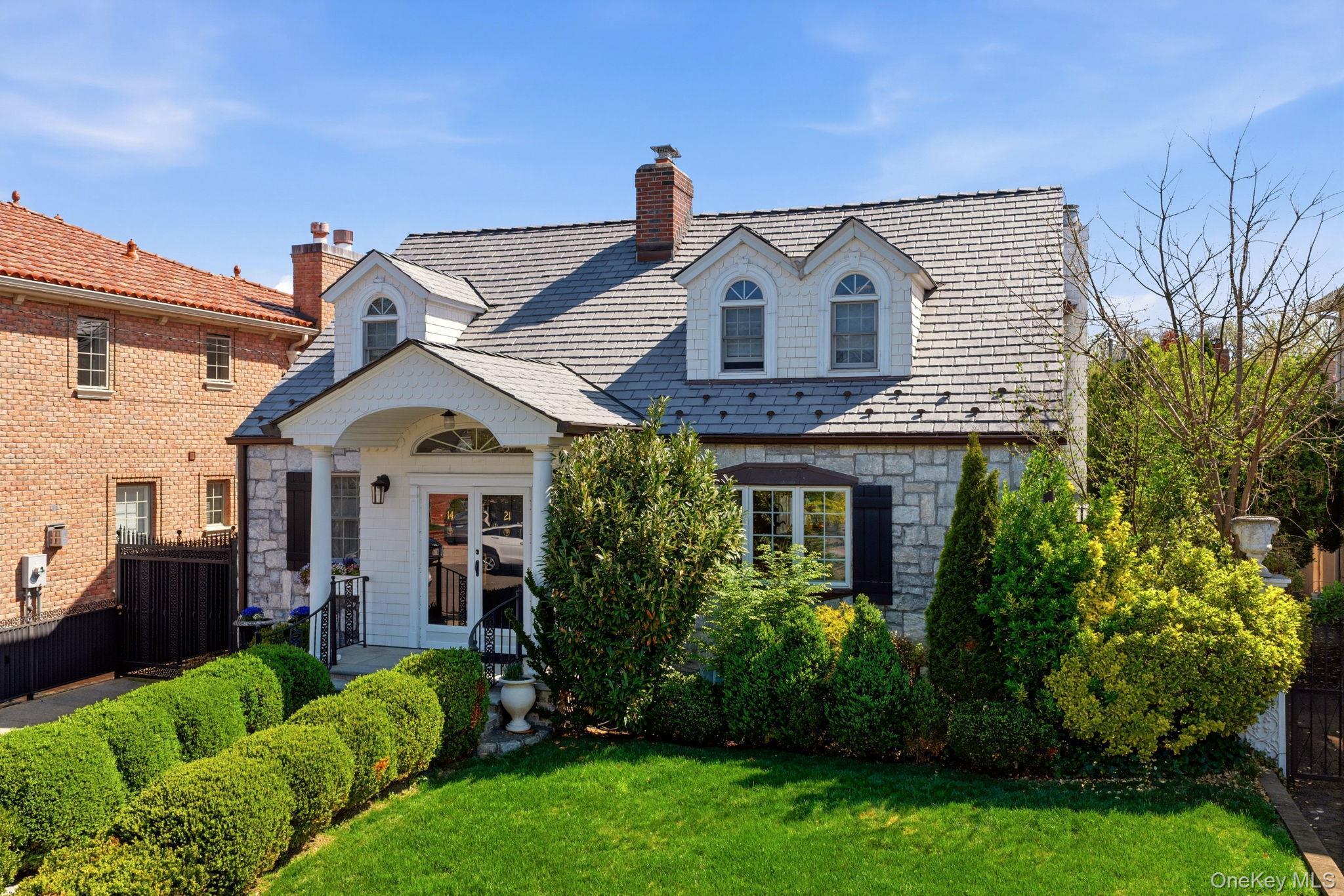 Single Family Burton Street Queens, NY 11357, MLS-1058258-5