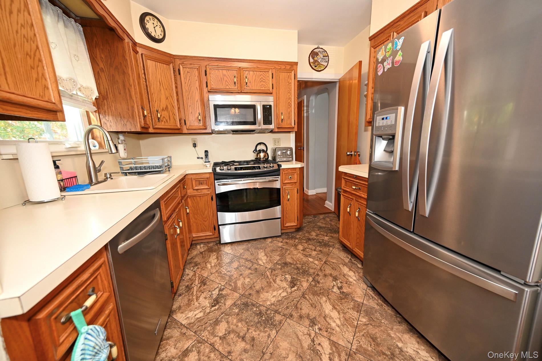 Single Family 58th Road  Queens, NY 11379, MLS-1058279-2