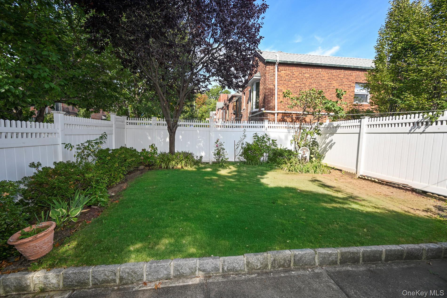 Single Family 58th Road  Queens, NY 11379, MLS-1058279-21