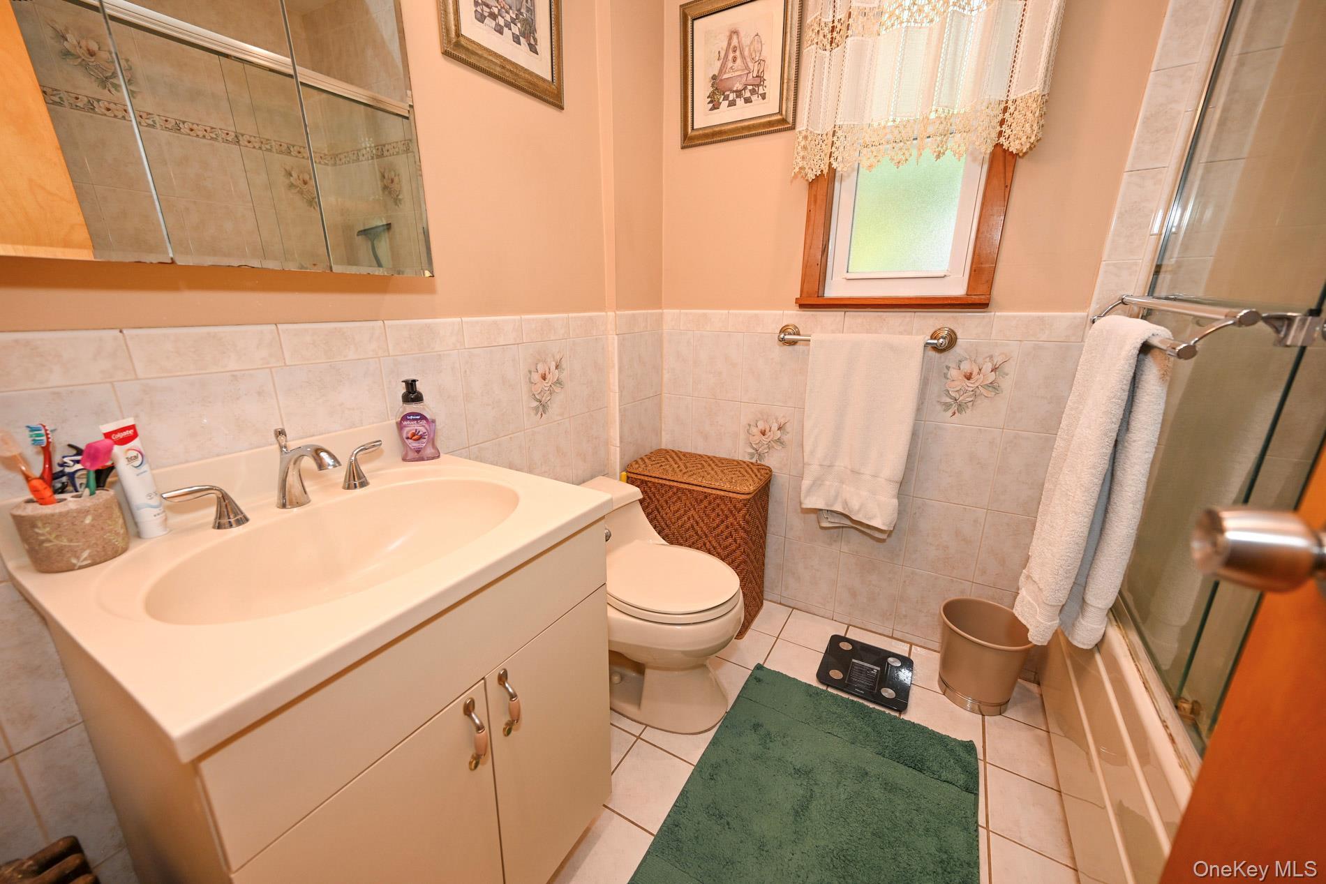 Single Family 58th Road  Queens, NY 11379, MLS-1058279-9