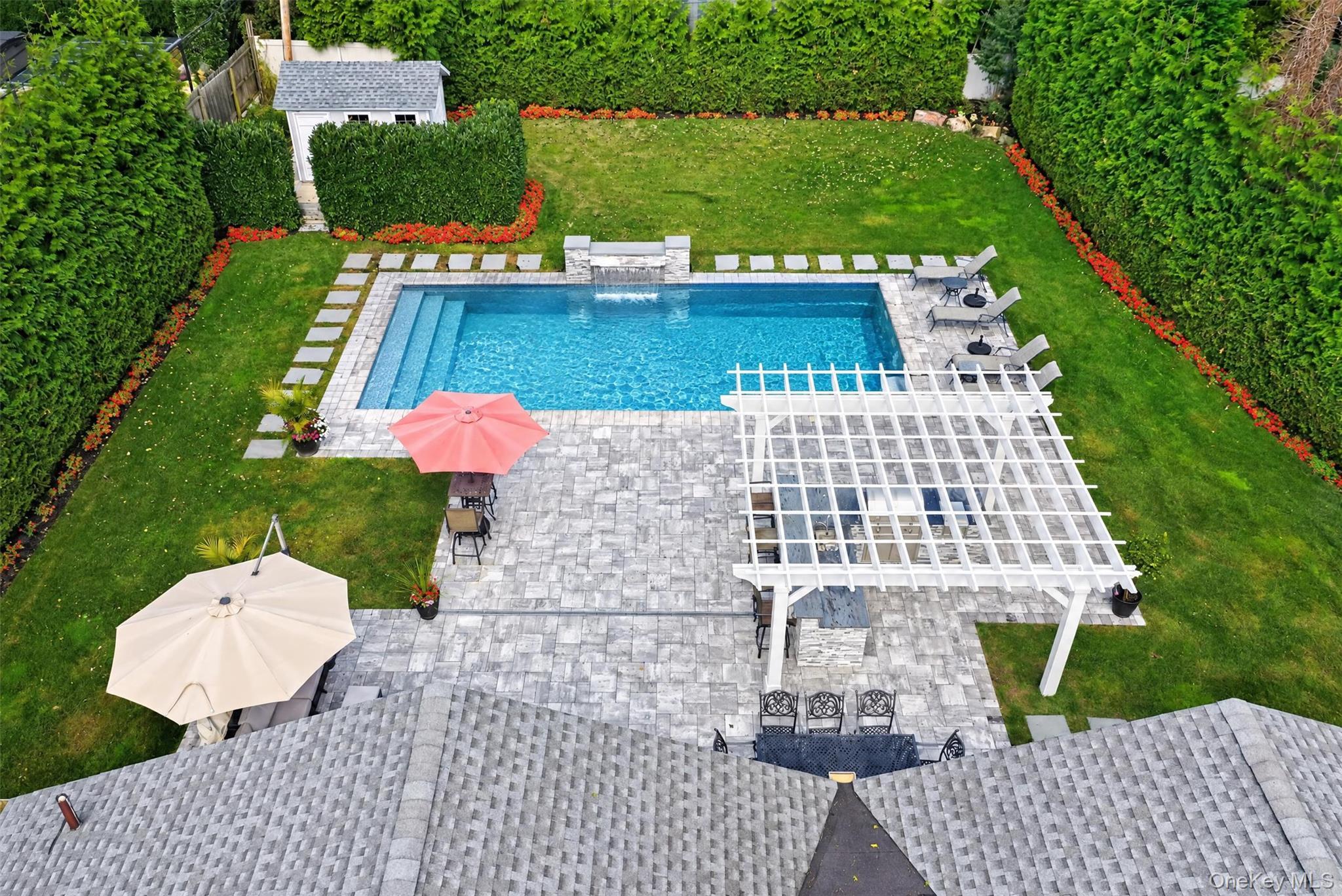 Single Family Valley Avenue Nassau County, NY 11560, MLS-1058290-4