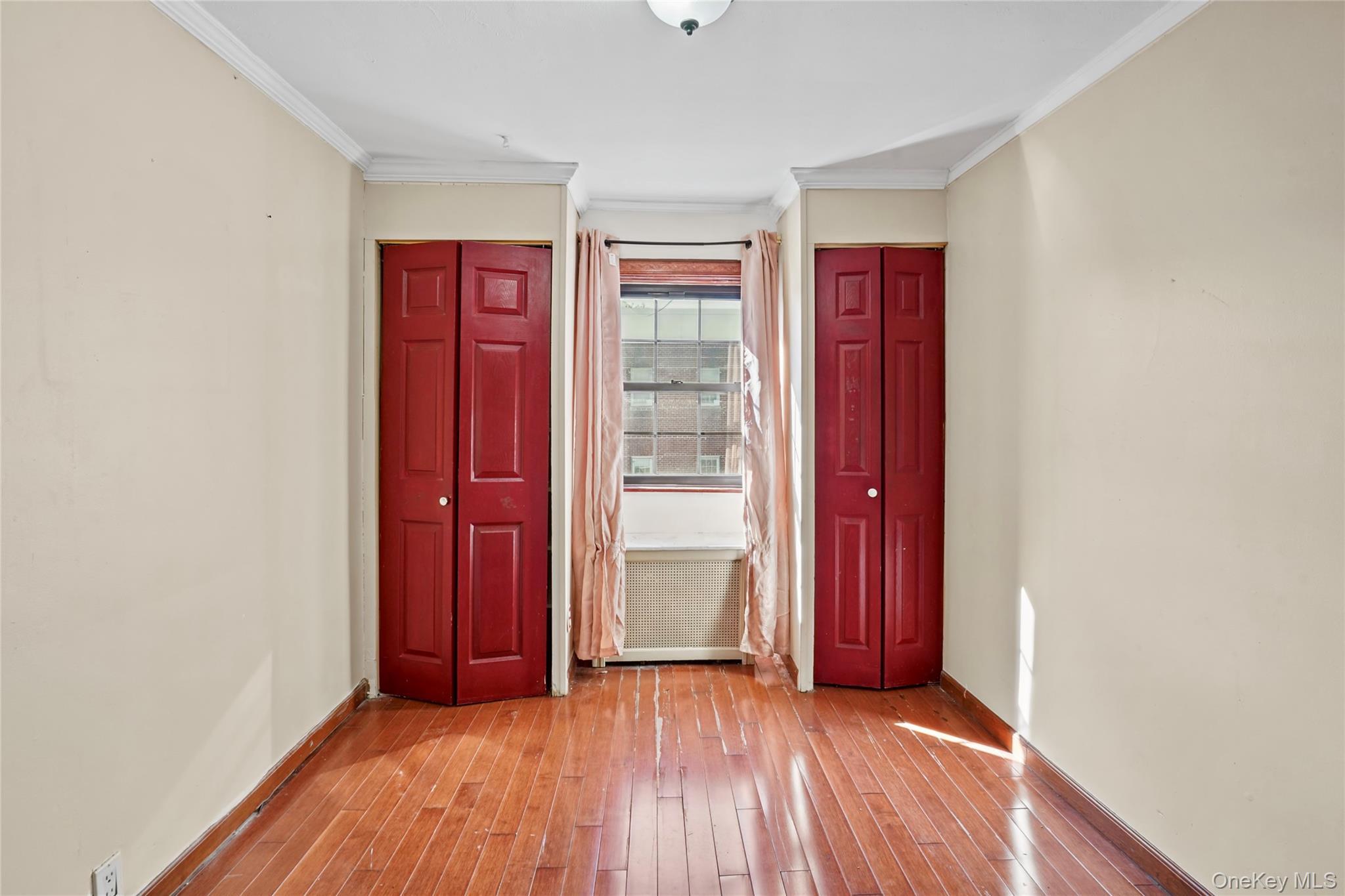 Single Family 63rd Street  Queens, NY 11377, MLS-1058331-13