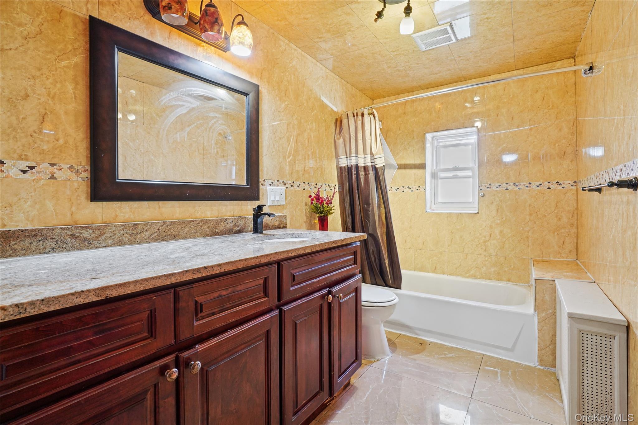 Single Family 63rd Street  Queens, NY 11377, MLS-1058331-15