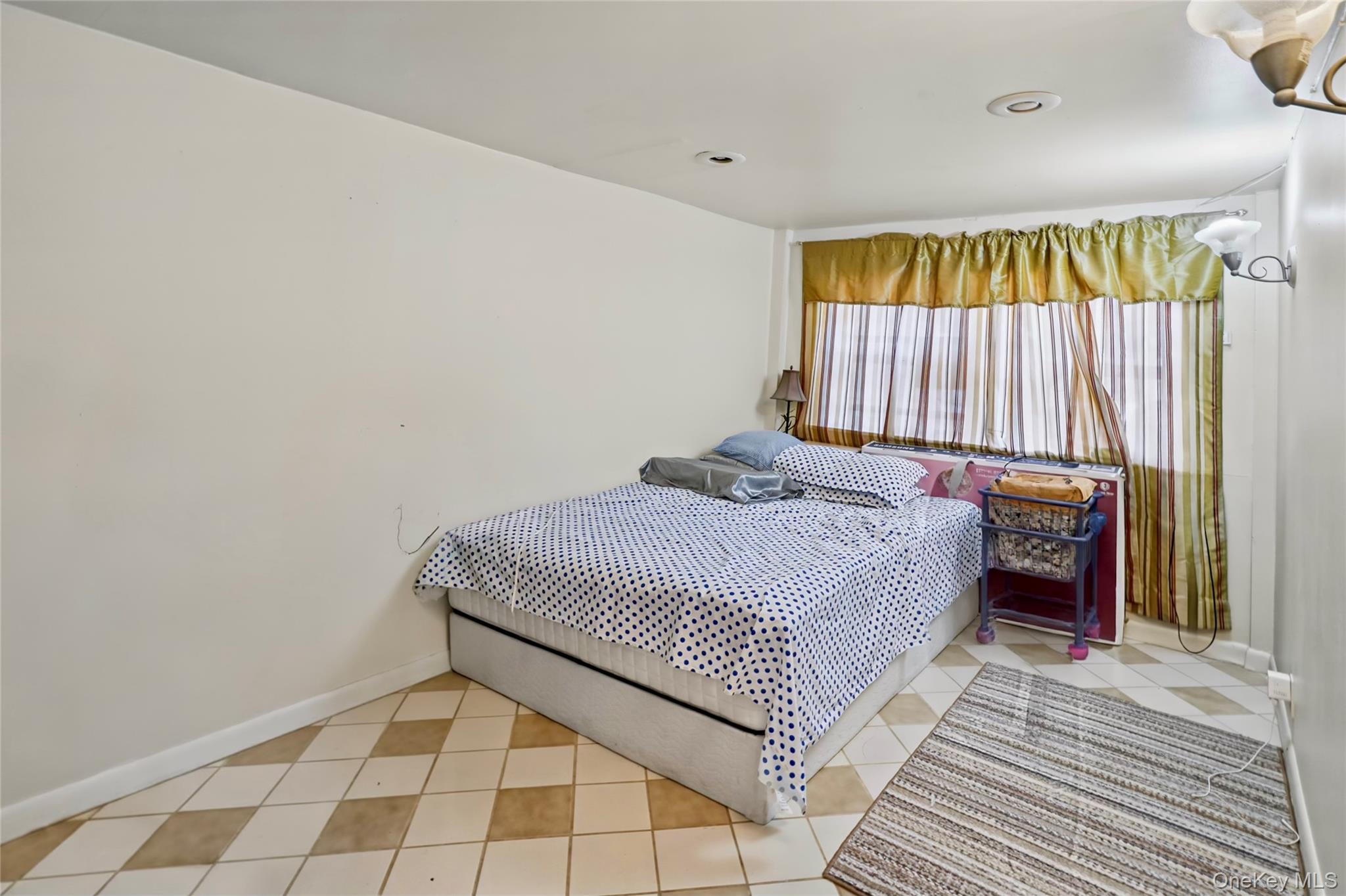 Single Family 63rd Street  Queens, NY 11377, MLS-1058331-17