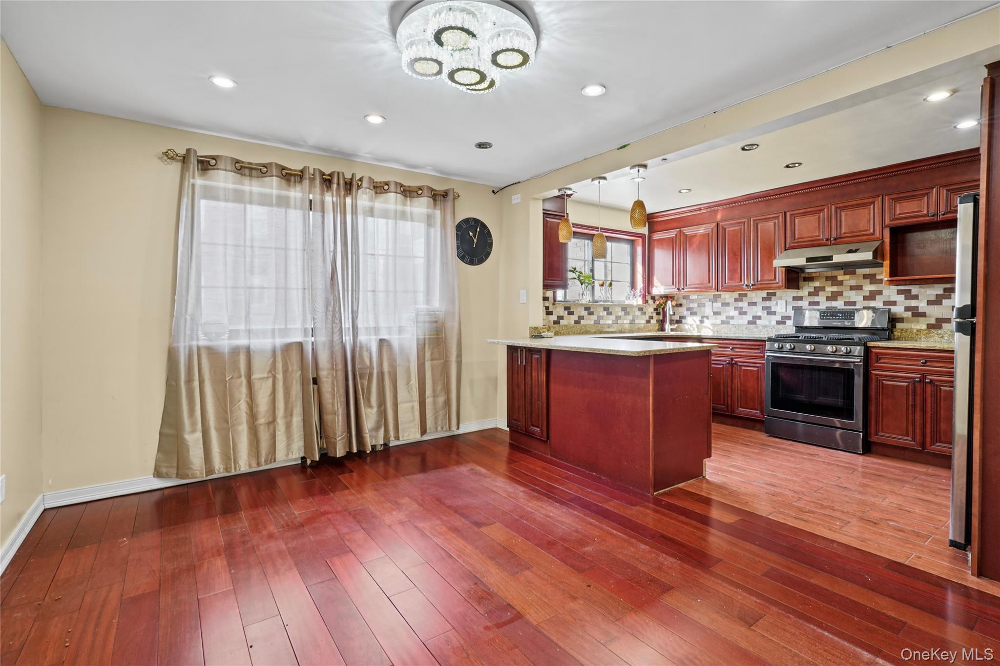 Single Family 63rd Street  Queens, NY 11377, MLS-1058331-6