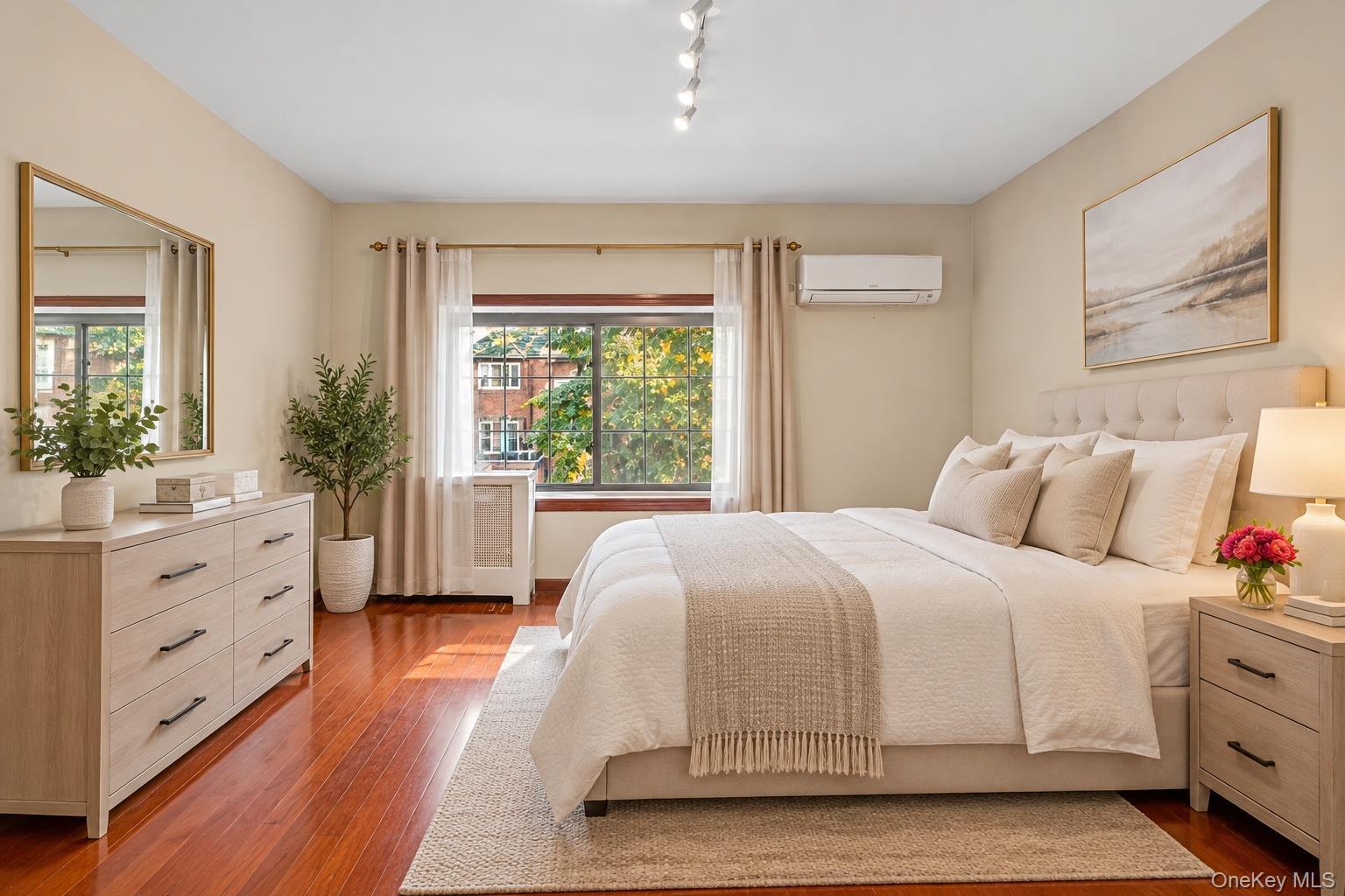 Single Family 63rd Street  Queens, NY 11377, MLS-1058331-7