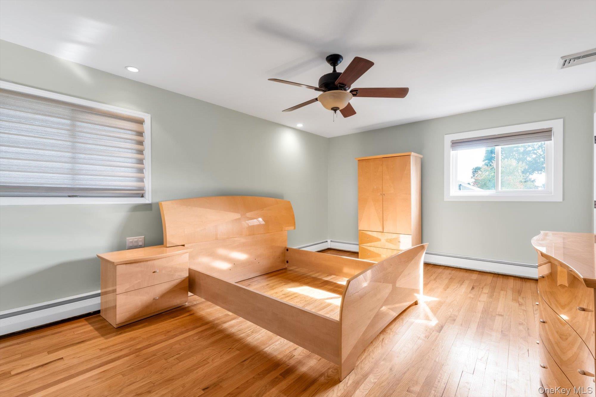 Single Family Lesley Drive  Nassau County, NY 11791, MLS-1058348-16