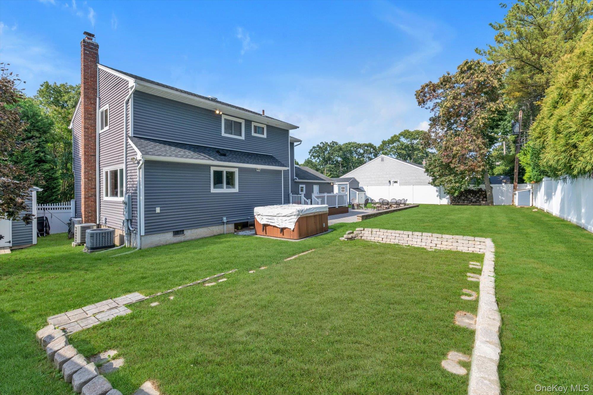 Single Family Lesley Drive  Nassau County, NY 11791, MLS-1058348-35