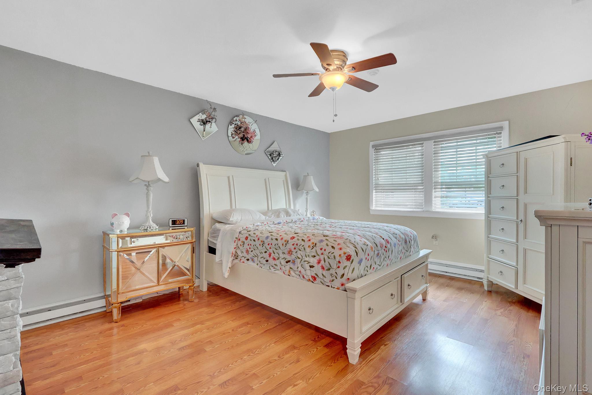 Single Family Forge Lane Suffolk County, NY 11727, MLS-1058367-10