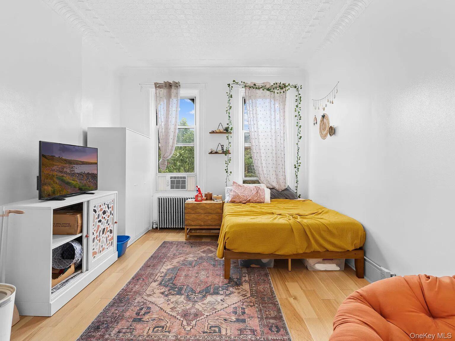 Single Family Irving Avenue  Brooklyn, NY 11237, MLS-1058383-18