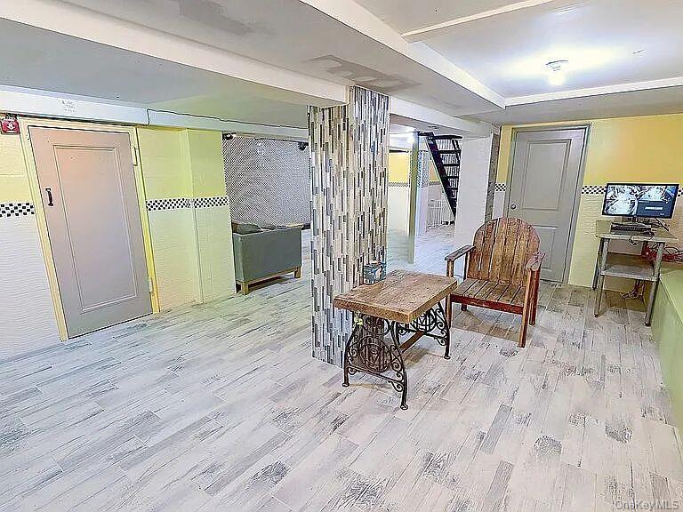 Single Family Irving Avenue  Brooklyn, NY 11237, MLS-1058383-2